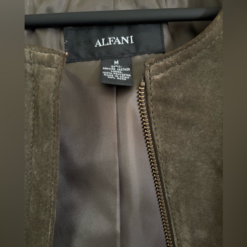 Genuine Leather jacket with round neck zip up size Medium - Picture 2 of 6